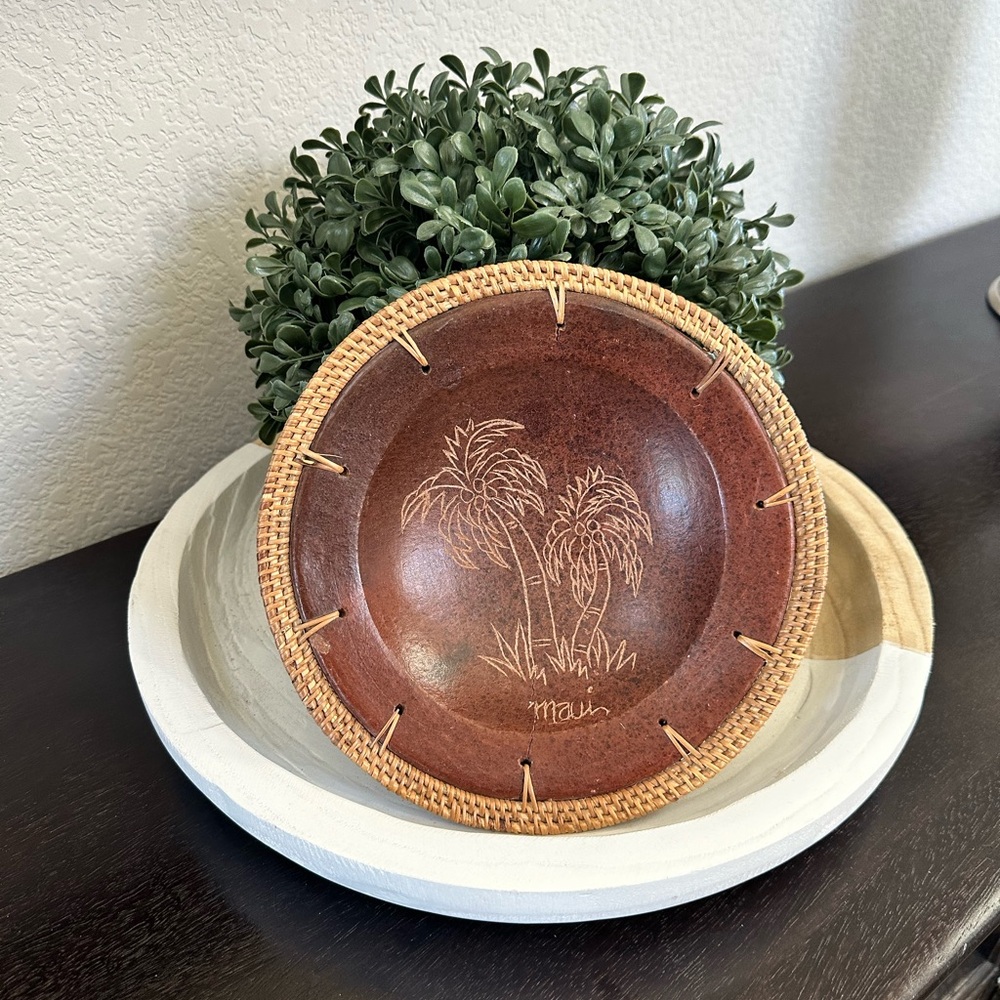 SASAK Bowl Plate  with Woven Rattan Polished Red Clay Maui